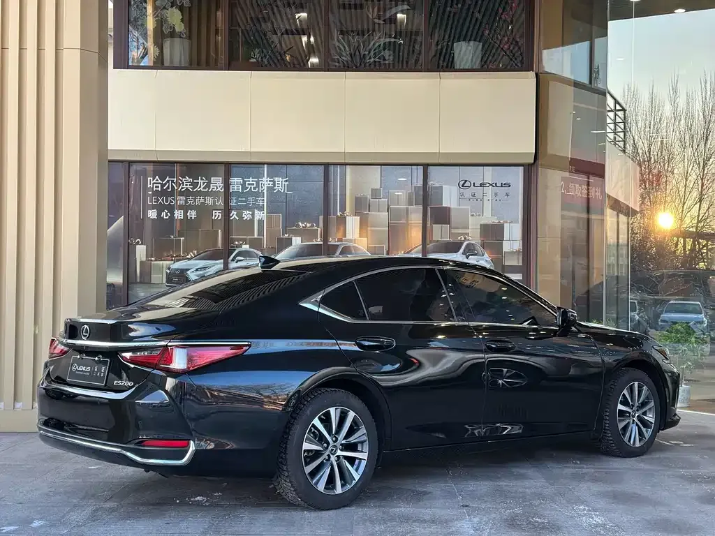 Lexus ES — фото 2