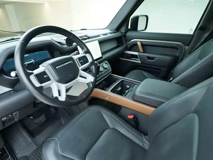 Land Rover Defender — фото 7