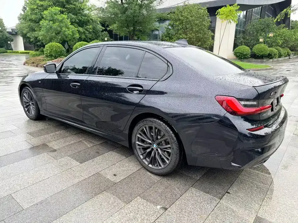 BMW 3 Series 2022 из CN, фото 10