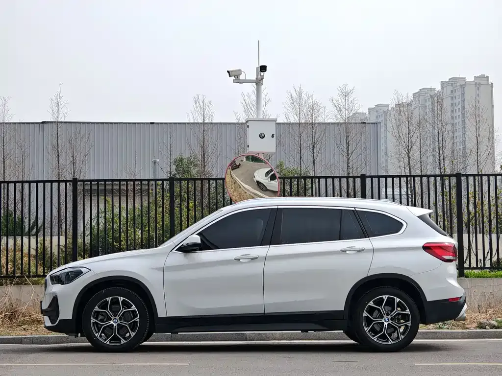 BMW X1 — фото 4