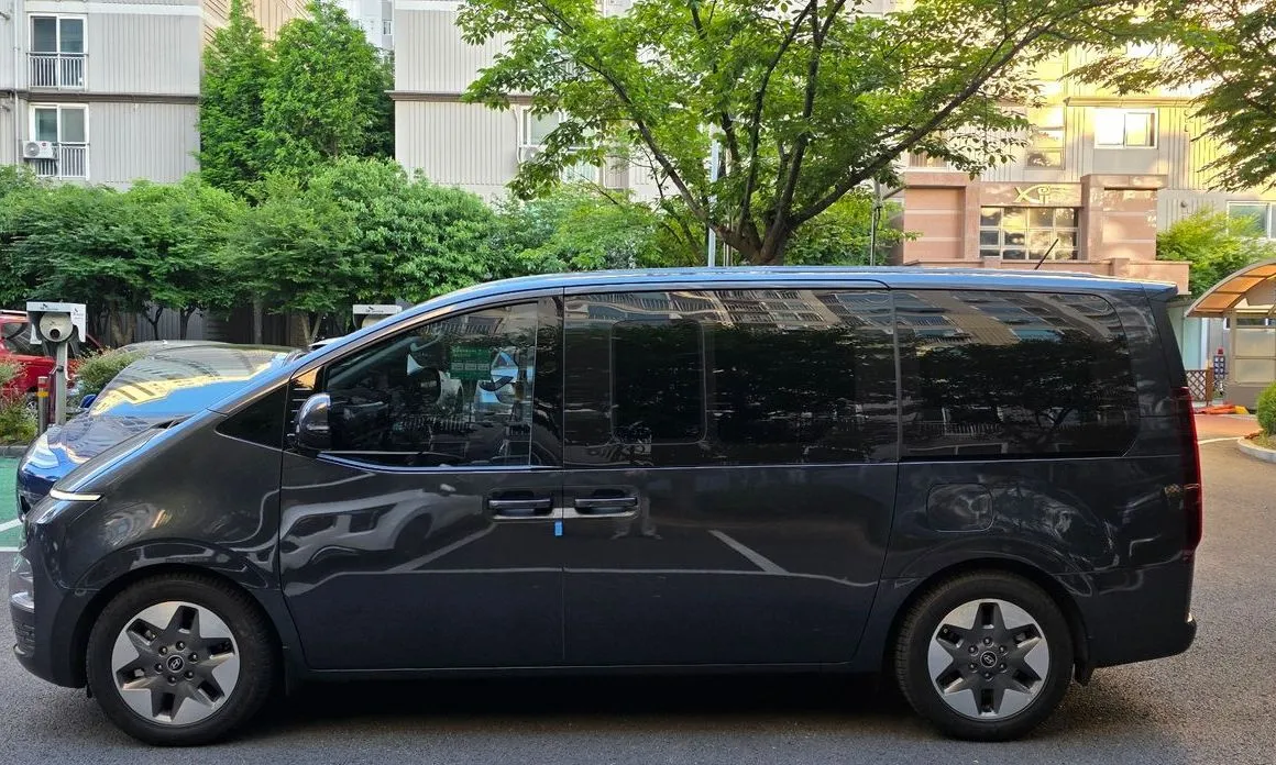 Hyundai Staria 2025 из KR, фото 2