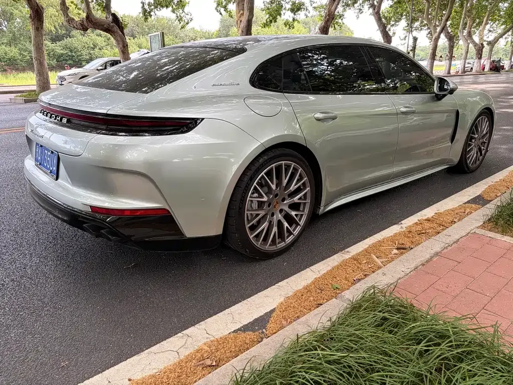 Porsche Panamera — фото 6