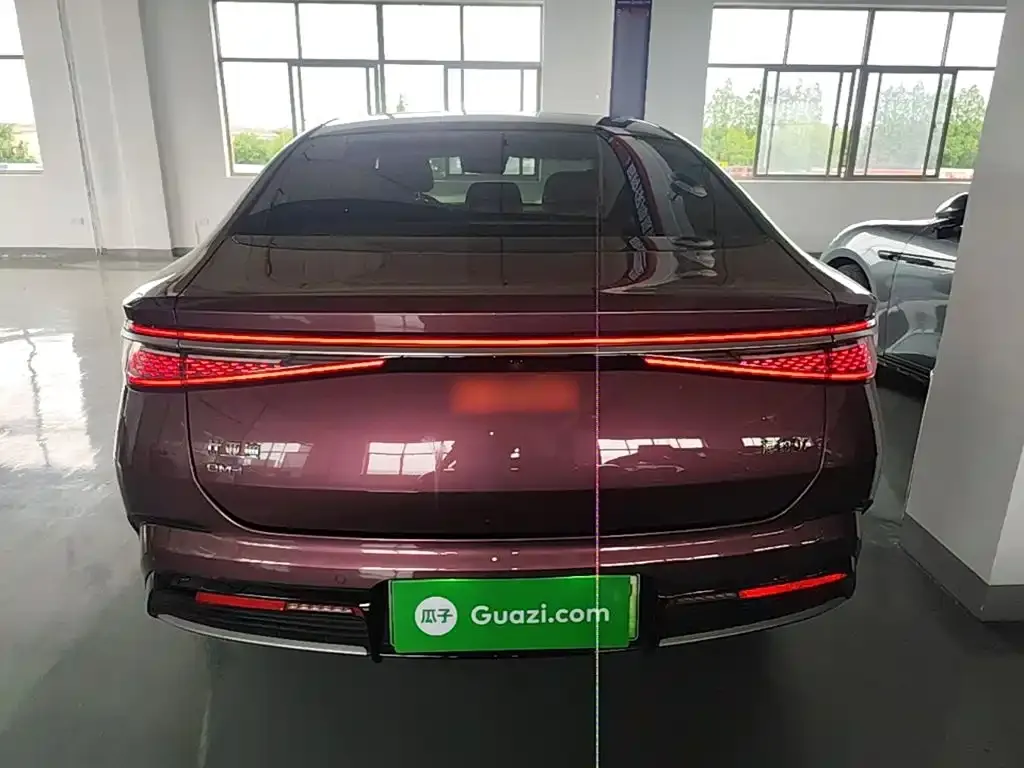 BYD Seal 07 DM-i — фото 9