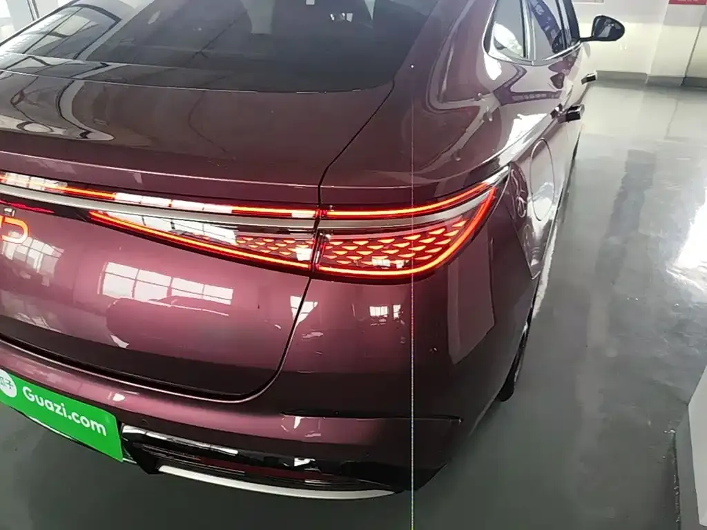 BYD Seal 07 DM-i — фото 8