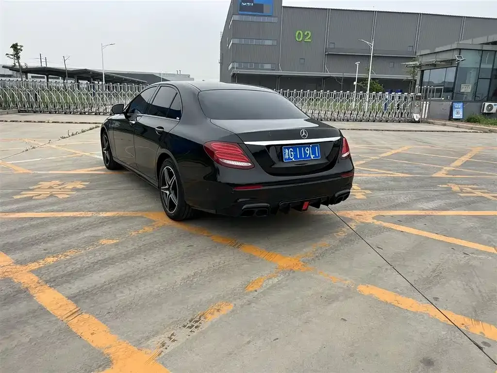 Mercedes-Benz E-Class (Import) 2021 из CN, фото 2