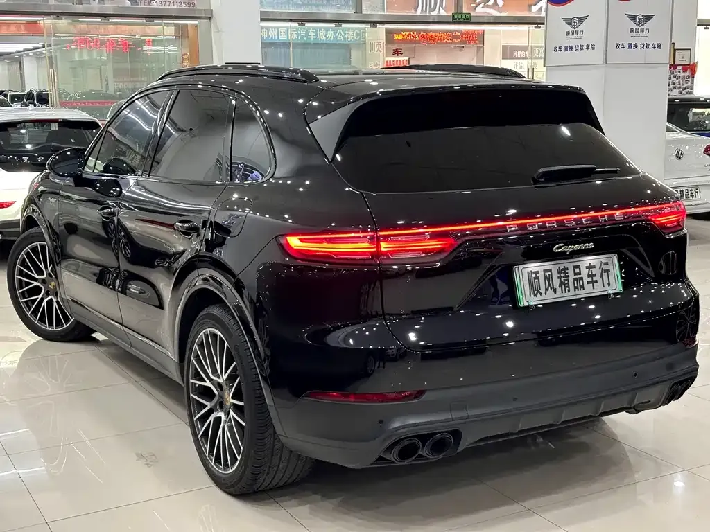 Porsche Cayenne Hybrid 2021 из CN, фото 10