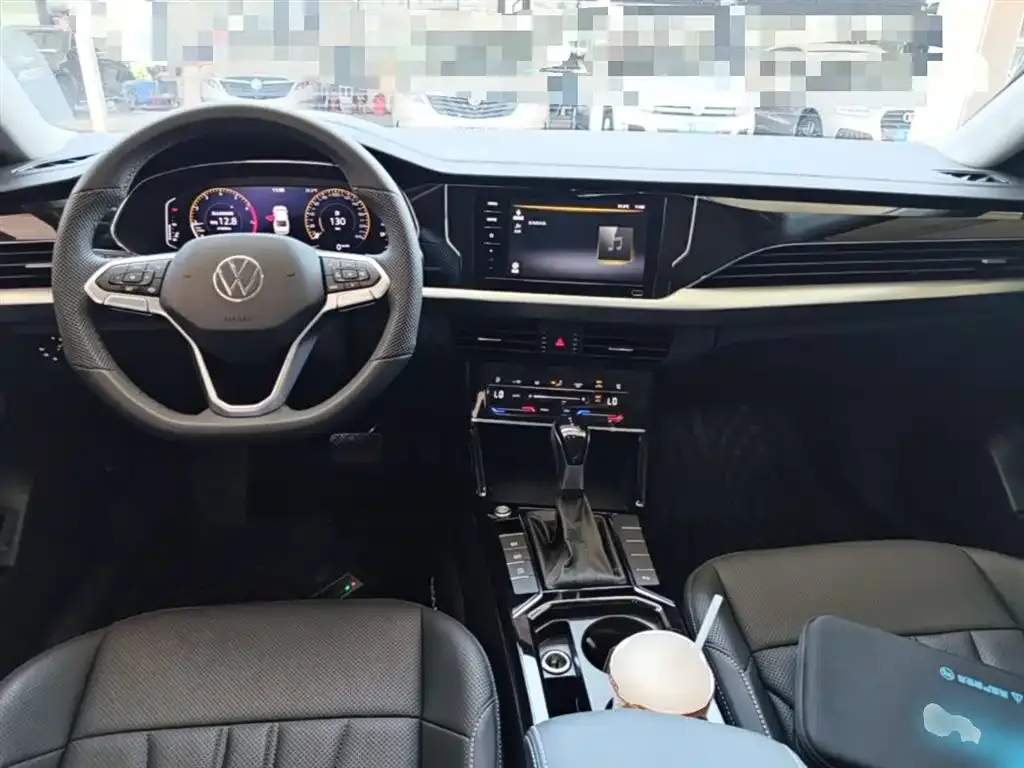 Volkswagen Passat — фото 4