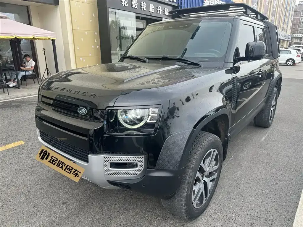 Land Rover Defender — фото 1