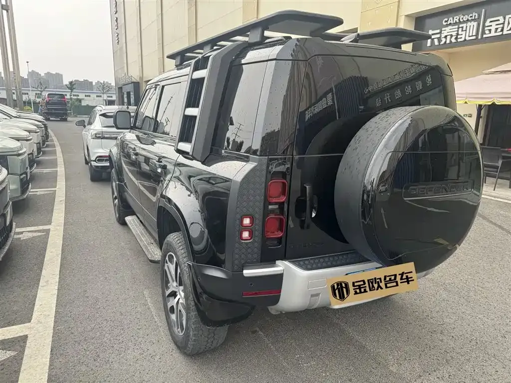 Land Rover Defender — фото 6