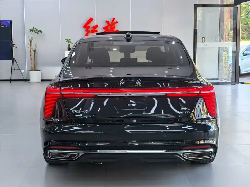Hongqi H5 — фото 3