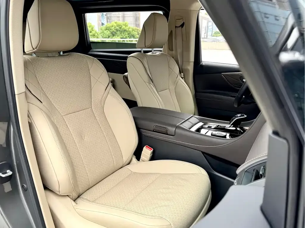 Toyota Vellfire — фото 4