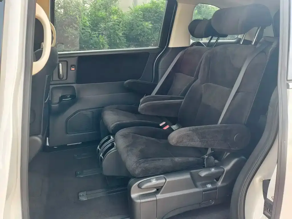 Honda Odyssey 2024 из CN, фото 5