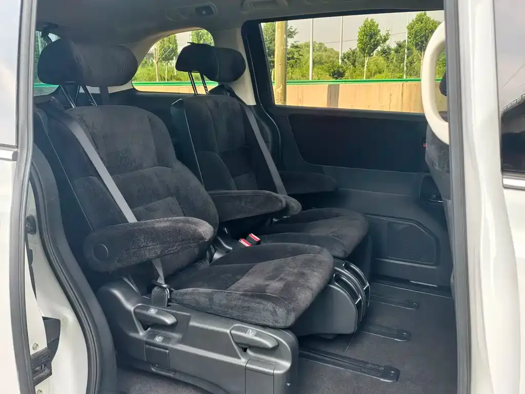 Honda Odyssey 2024 из CN, фото 3
