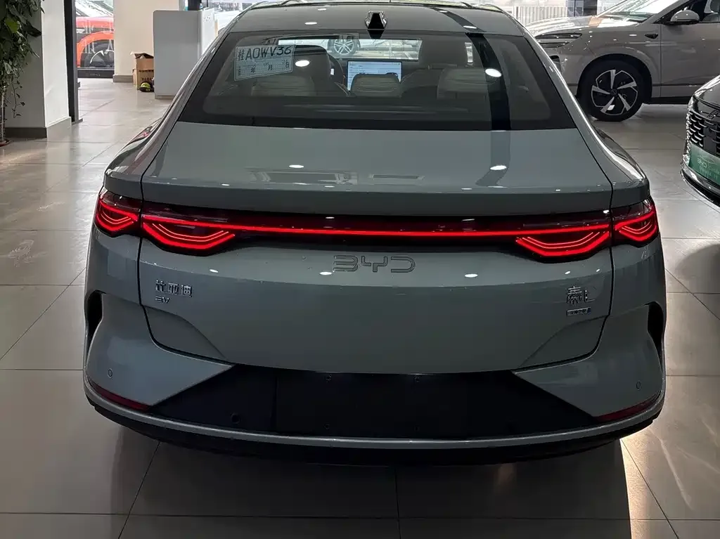 BYD Qin L — фото 7