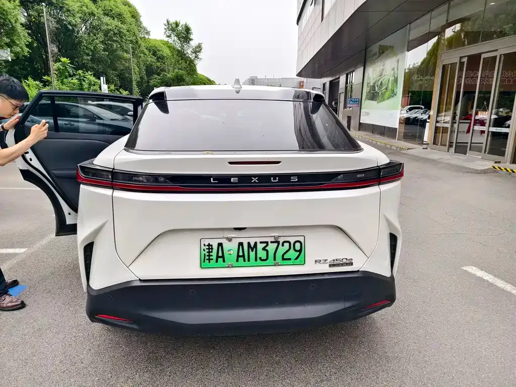 Lexus RZ 2023 из CN, фото 5