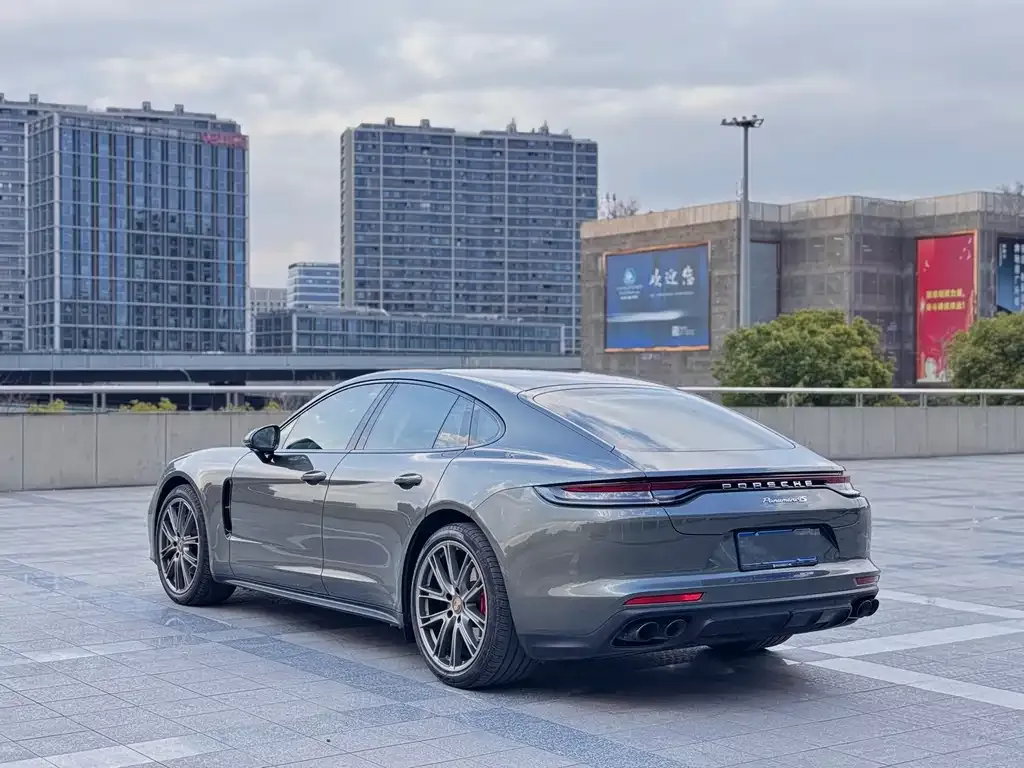 Porsche Panamera — фото 10