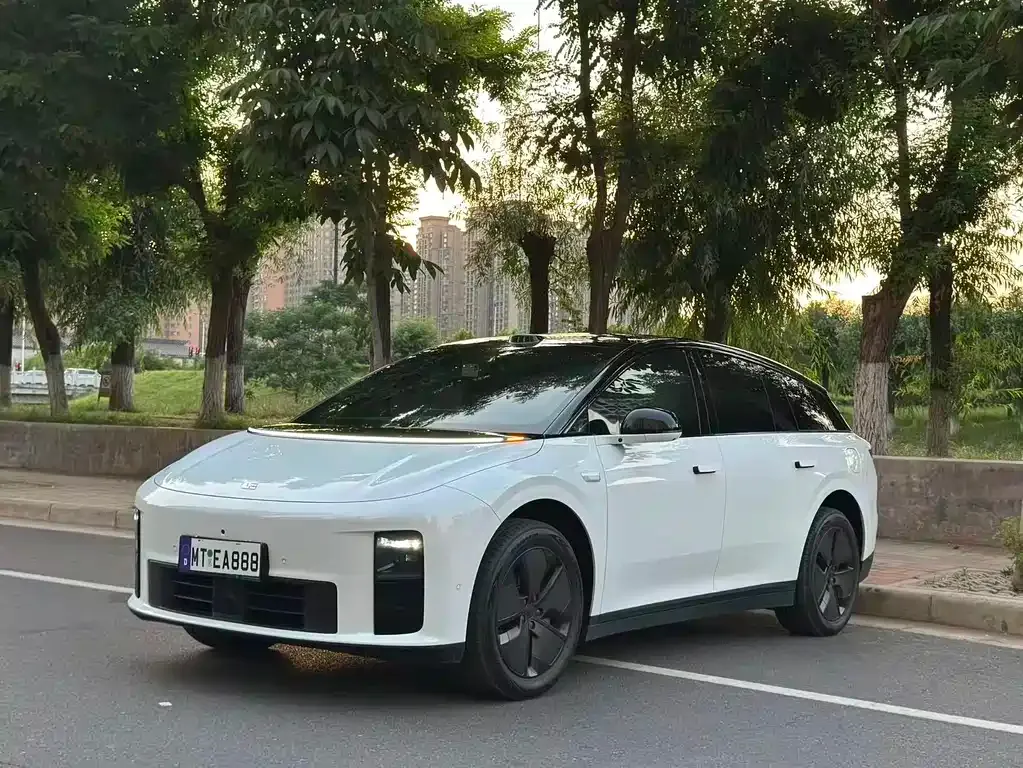 Li Auto i6