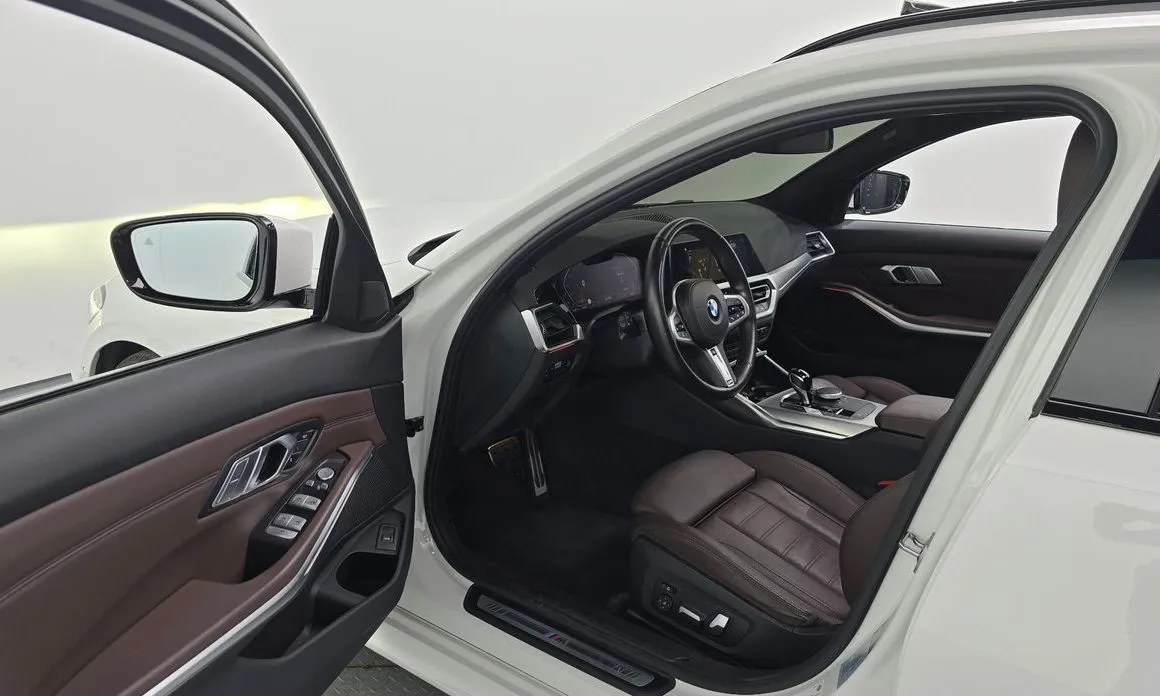 BMW 3-Series 2022 из KR, фото 4