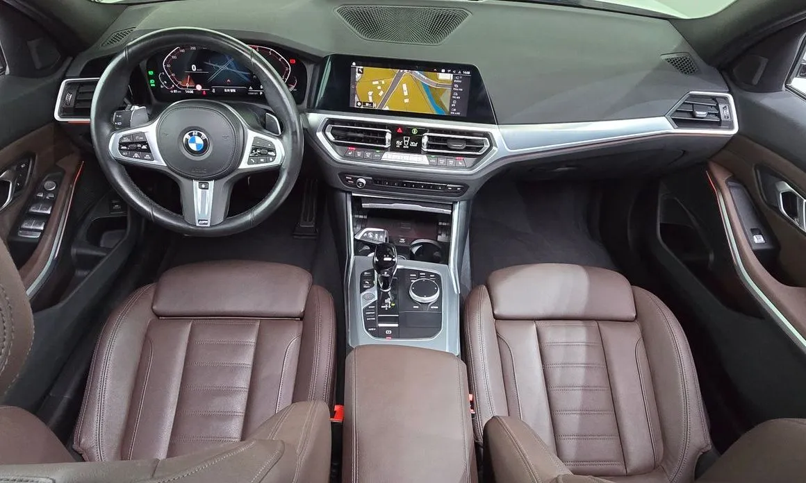 BMW 3-Series 2022 из KR, фото 10