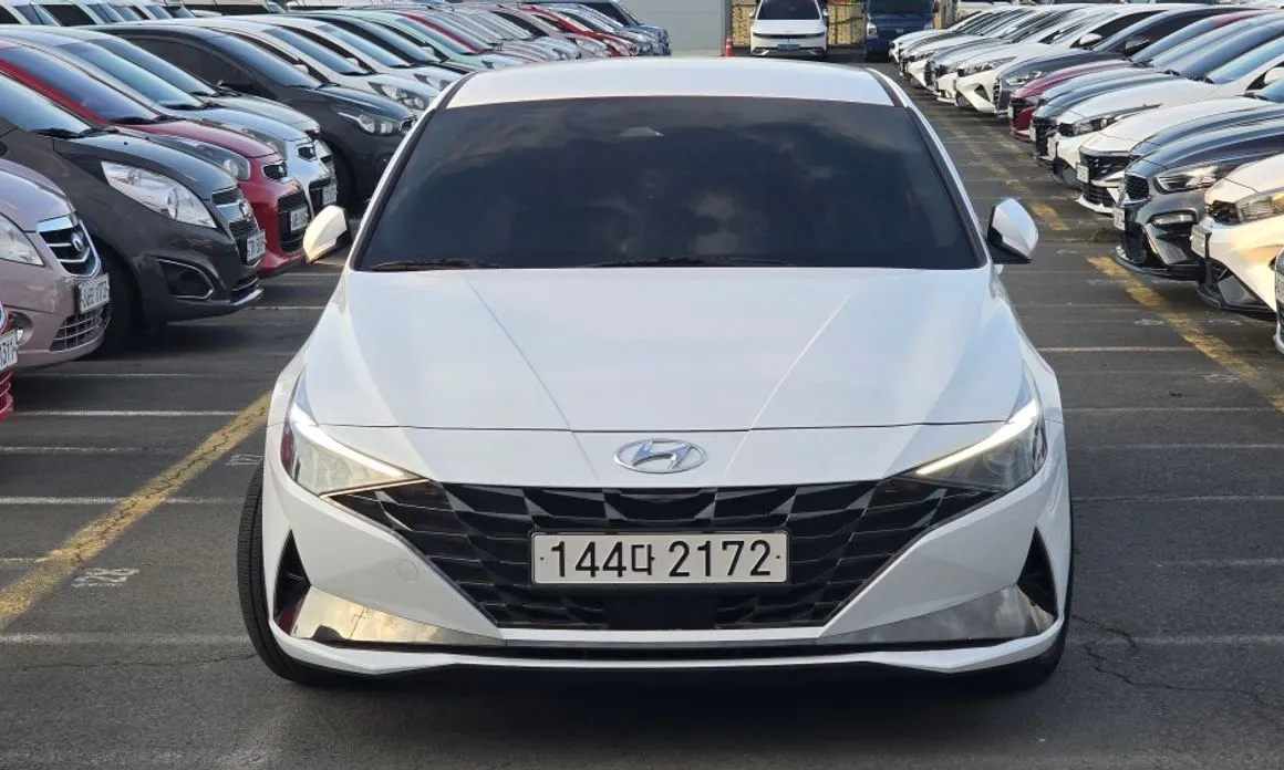 Hyundai AVANTE — фото 2