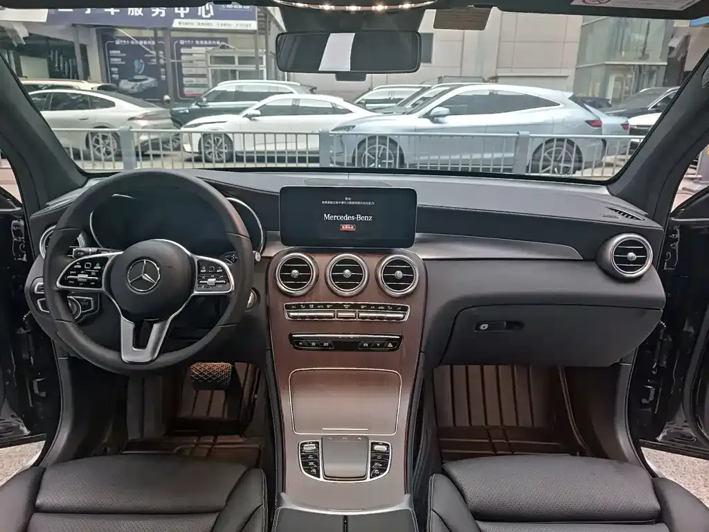 Mercedes-Benz GLC — фото 10