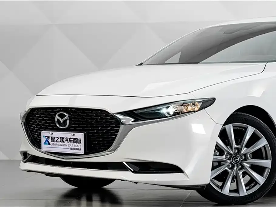 Mazda 3 Axela 2021 из CN, фото 4