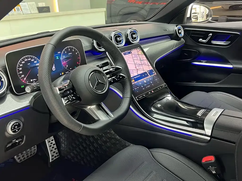Mercedes-Benz C-Class — фото 10