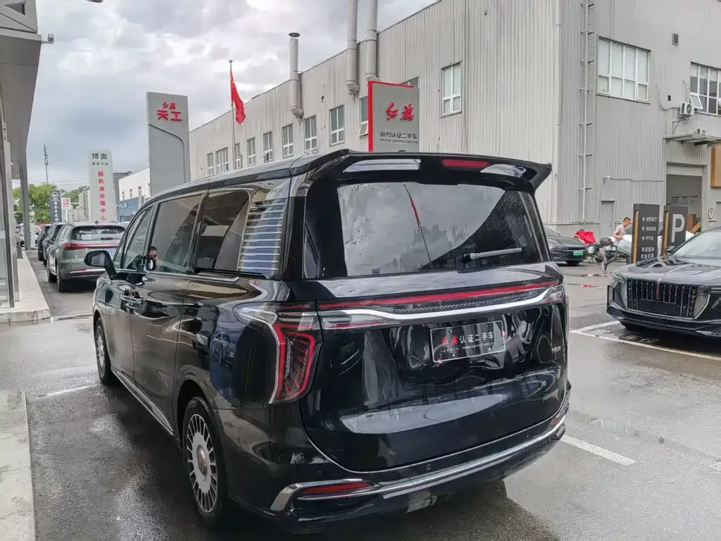 Hongqi HQ9 2023 из CN, фото 3