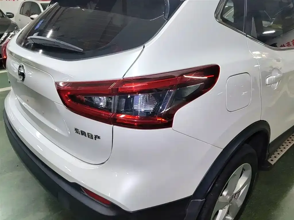 Nissan Qashqai 2022 из CN, фото 2
