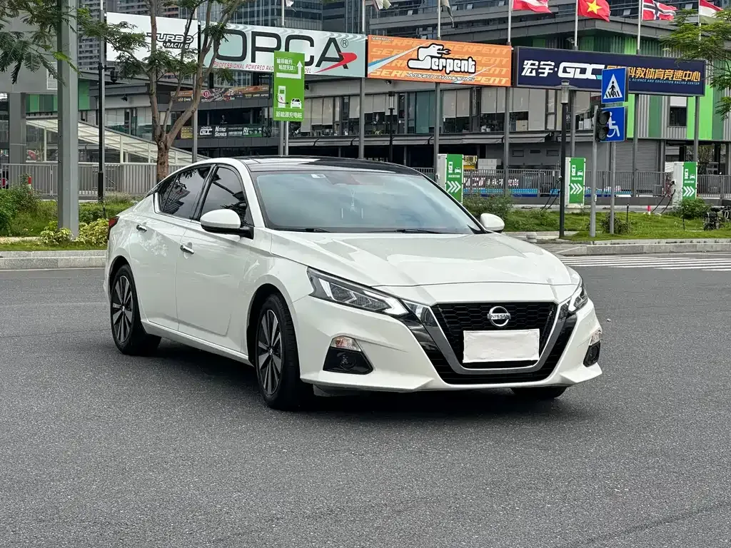 Nissan Teana — фото 4