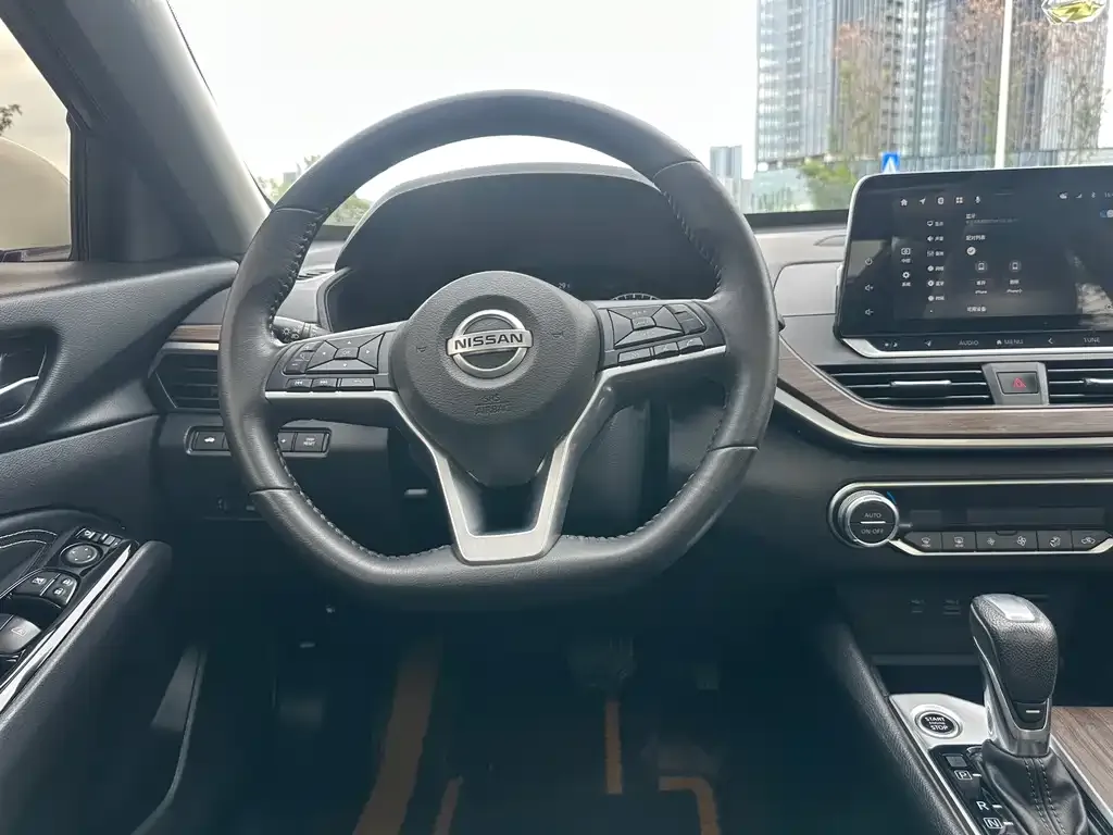Nissan Teana — фото 2