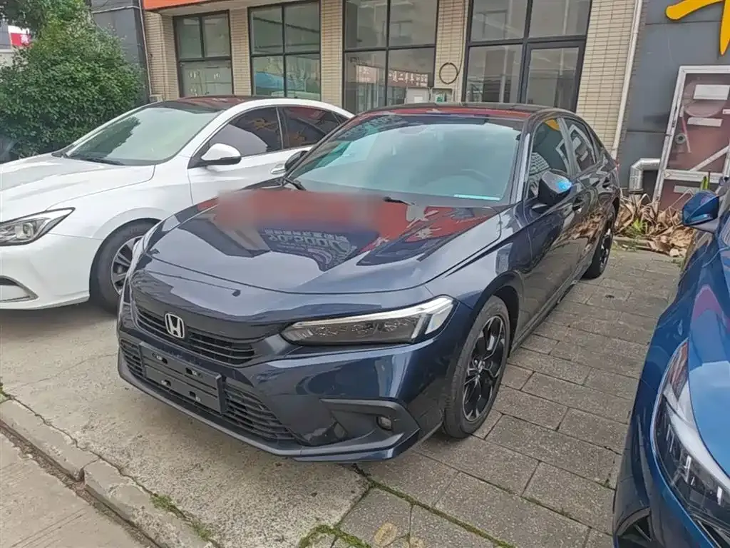 Honda Civic — фото 1