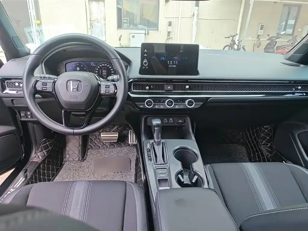 Honda Civic — фото 10