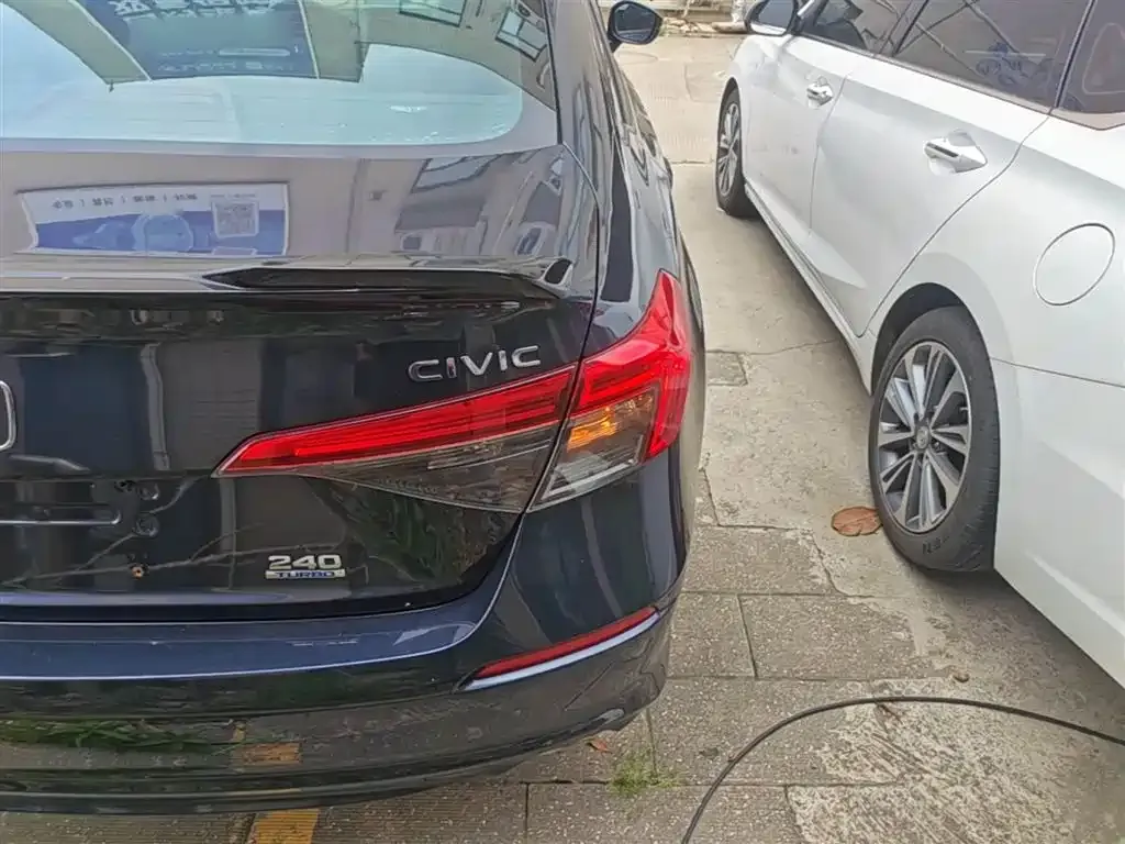 Honda Civic — фото 3