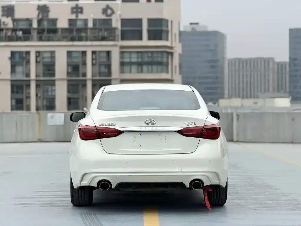 Infiniti Q50L 2023 из CN, фото 9