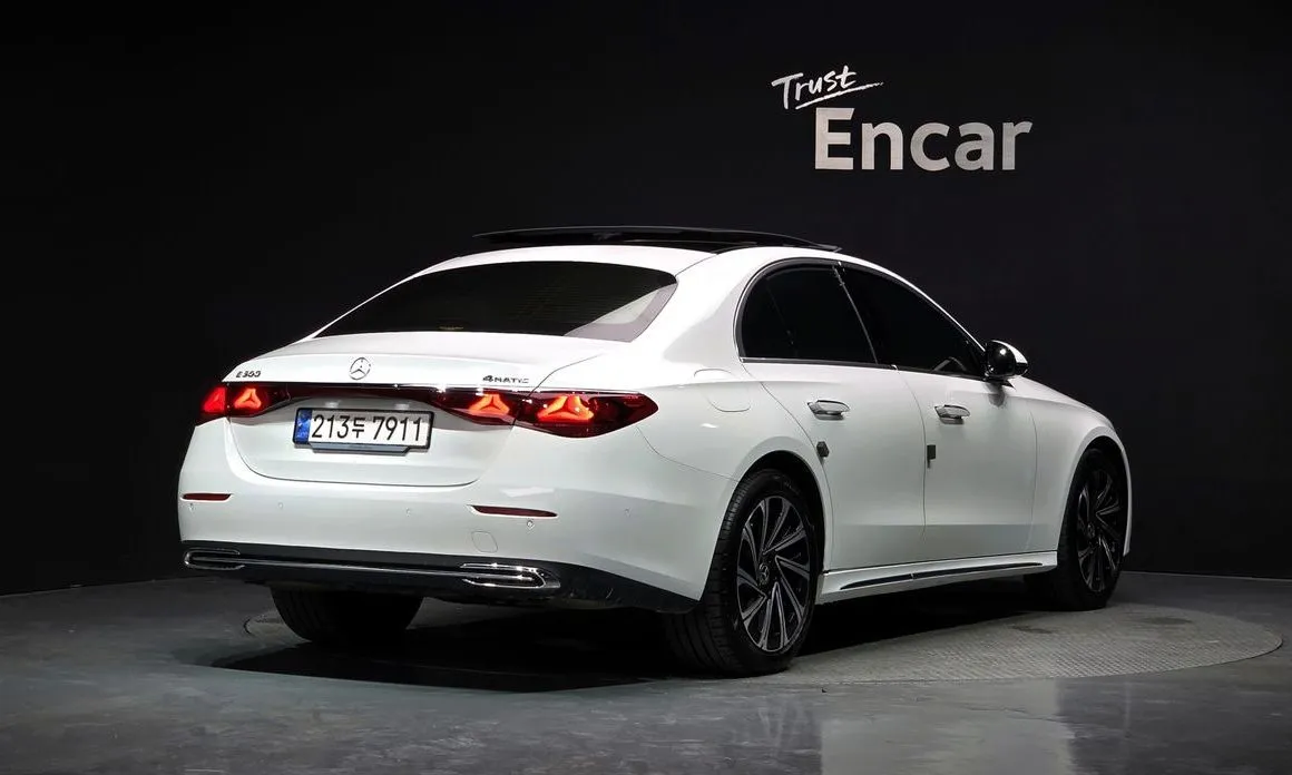 Mercedes-Benz E-Class 2024 из KR, фото 9
