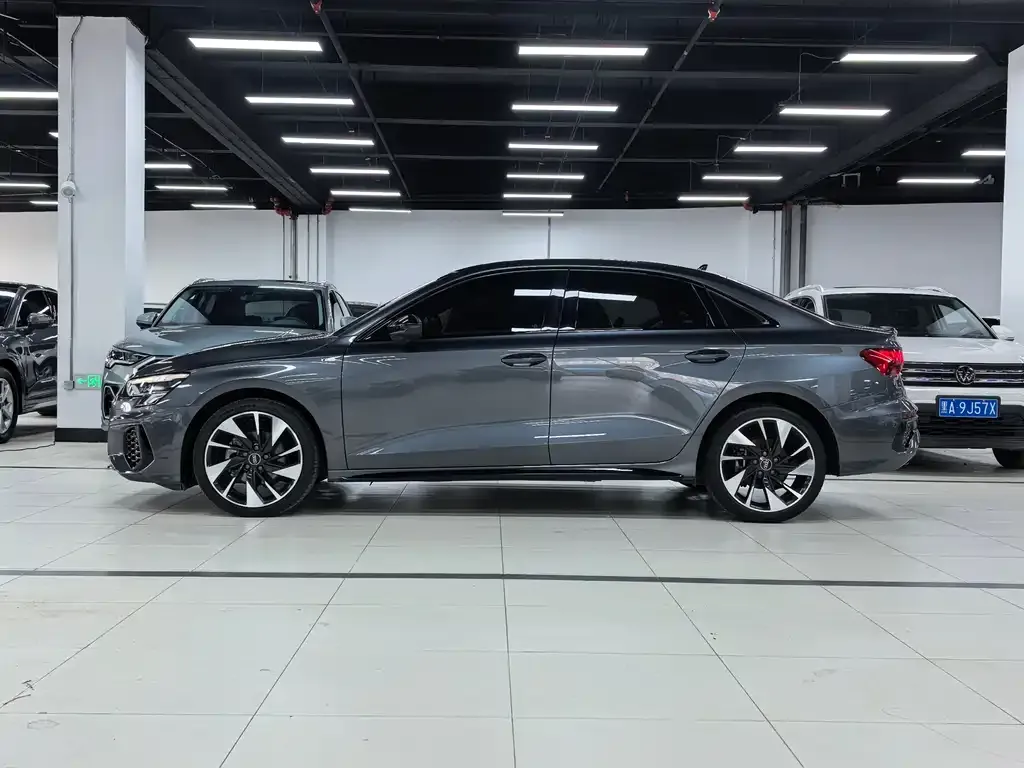 Audi A3 — фото 7