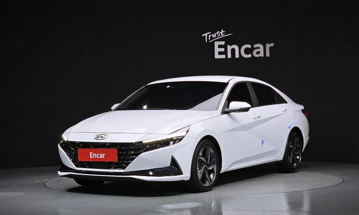 Hyundai AVANTE 2023 из KR, фото 1