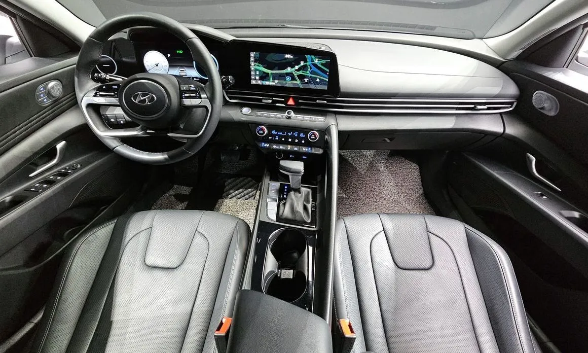 Hyundai AVANTE 2023 из KR, фото 8