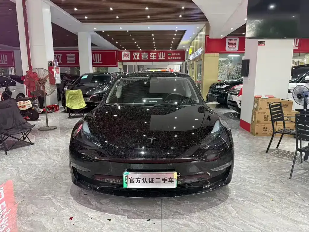Tesla Model 3 — фото 8