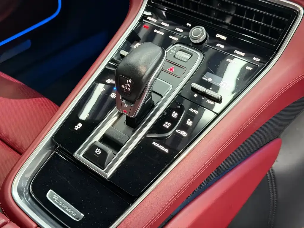Porsche Panamera Hybrid 2021 из CN, фото 3