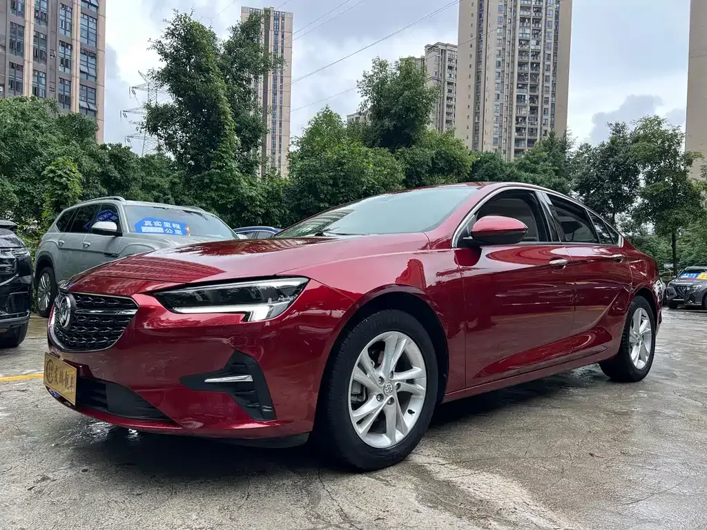 Buick Regal — фото 1