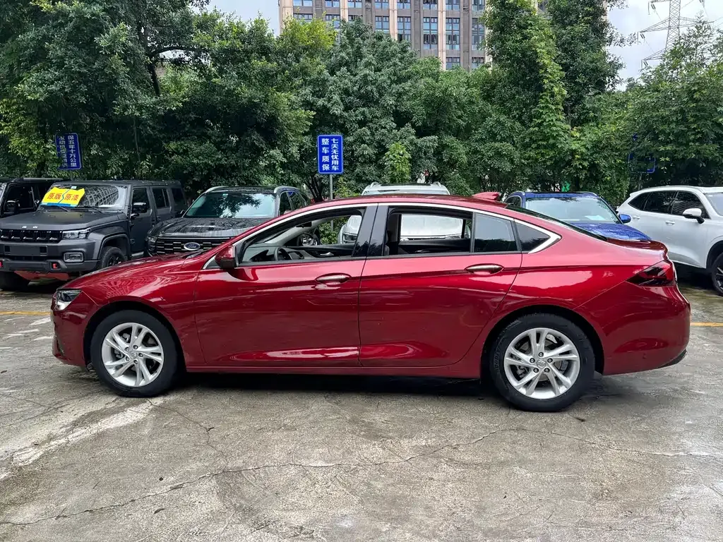 Buick Regal — фото 10