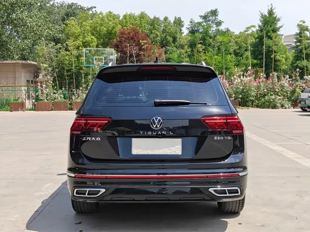 Volkswagen Tiguan L — фото 8
