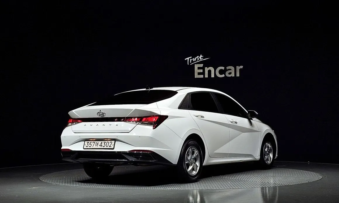 Hyundai AVANTE — фото 3