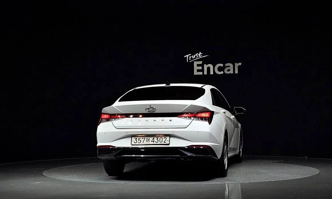 Hyundai AVANTE — фото 2