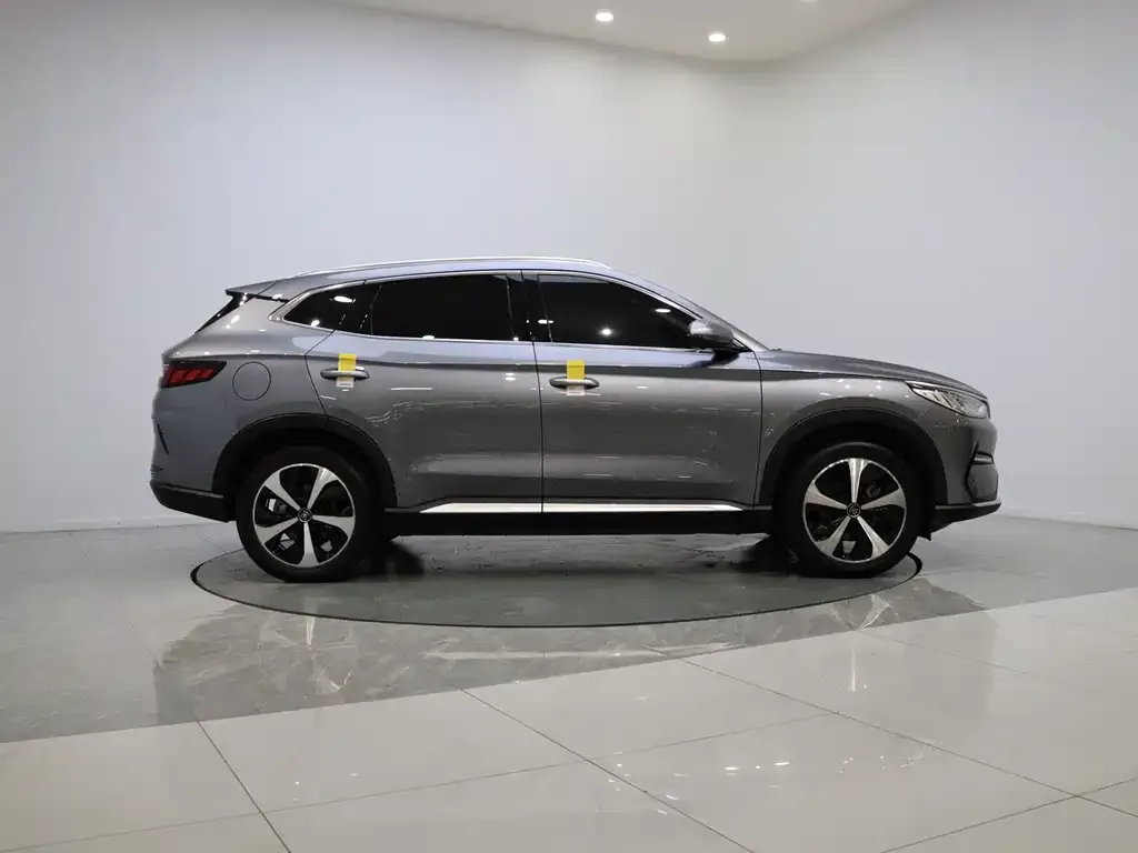 BYD PLUS New Energy — фото 6