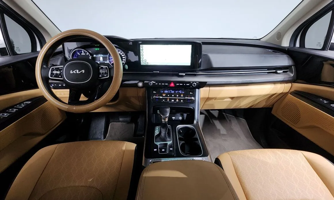 Kia Carnival — фото 5