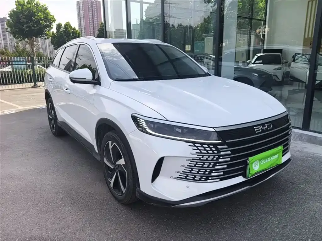 BYD Seal 05 DM-i — фото 9