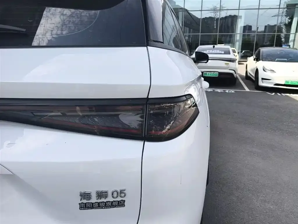 BYD Seal 05 DM-i — фото 6